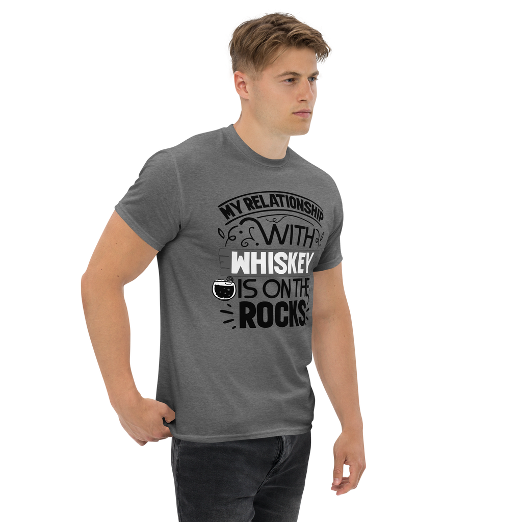 T-shirt humoristique - My relation with whiskey is on the rocks | Komic.ca